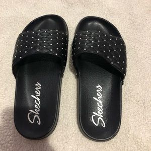 Skechers slides